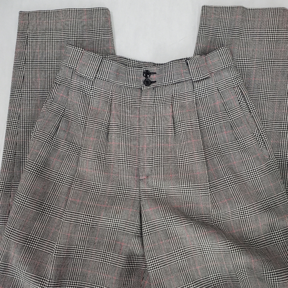 Elegant Gray Women's Cropped Pants